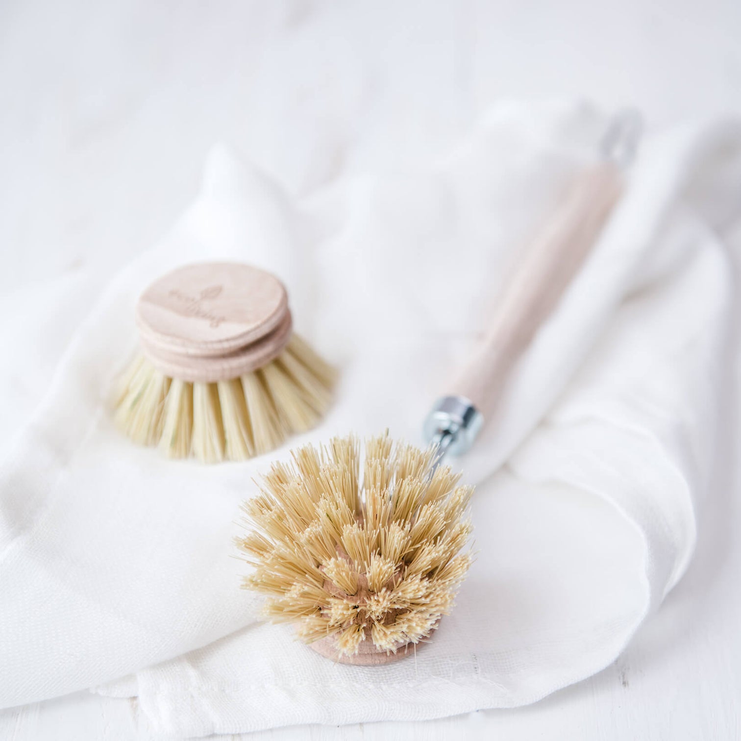 Wooden Washing Up Brush - Life Before Plastik